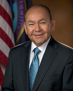 Governor Bill Anoatubby